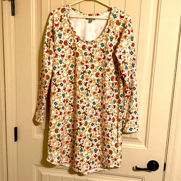 Lord & Taylor Plush Night Gown  Size M. NWOT - Picture 1 of 4